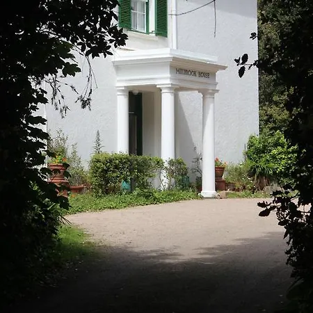 Hotel Millbrook House 2*