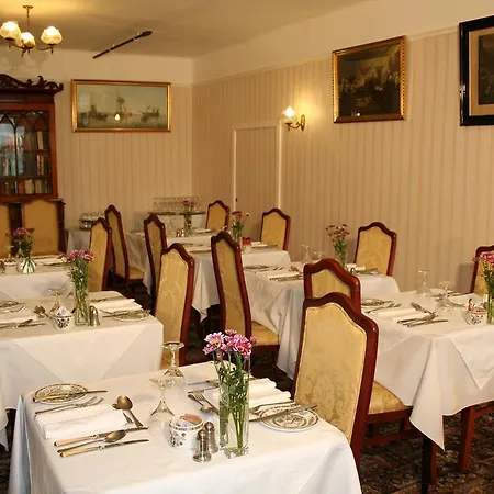 Hotel Millbrook House 2*